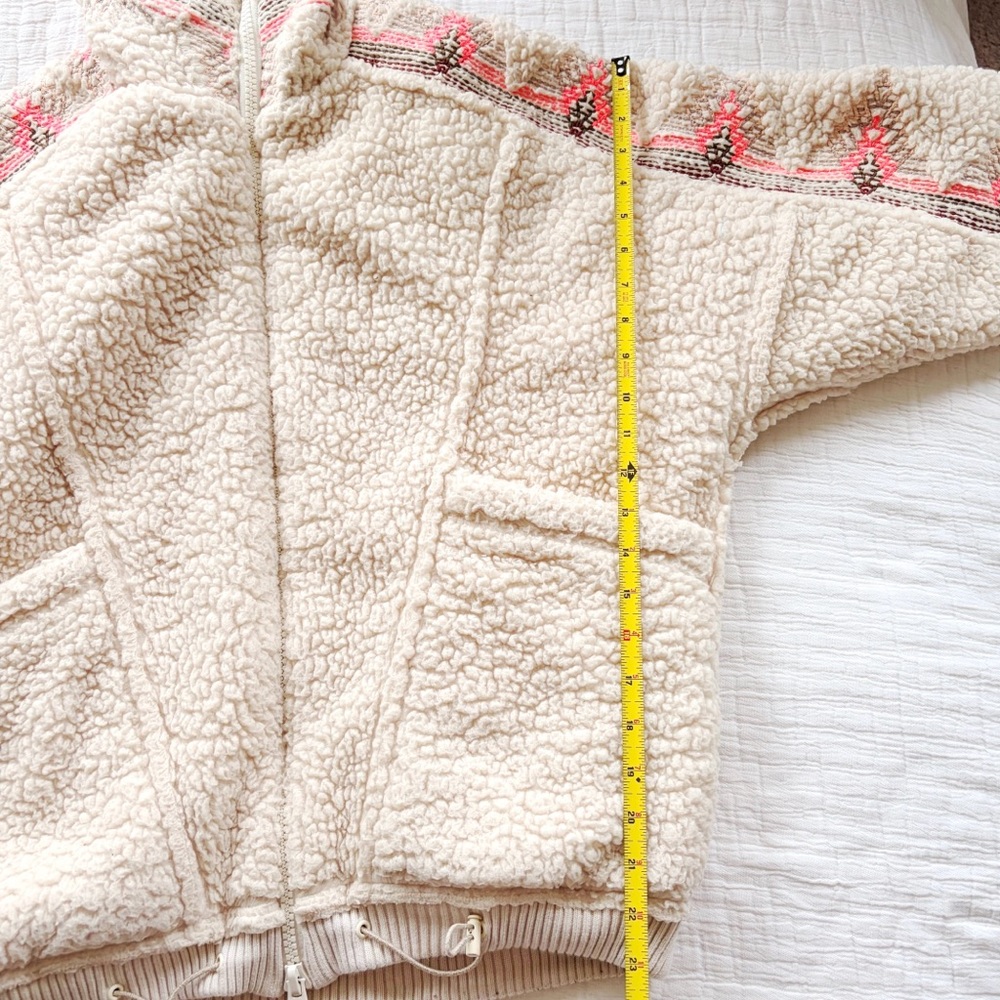 Free People Lodge Livin Sherpa Plush Fleece Soft Oversized Embroidered Jacket ML - Picture 11 of 11